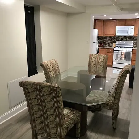 Manhattan On The Hill *