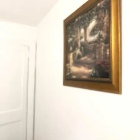 A Clean, Comfortable Private Homestay New York