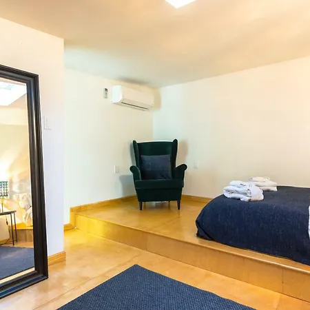 The Duplex Piano In Artistic Best Bushwick Apartment *