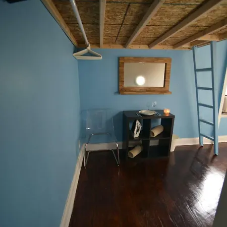 Private In A Shared 15 Minutes To Times Square! Homestay