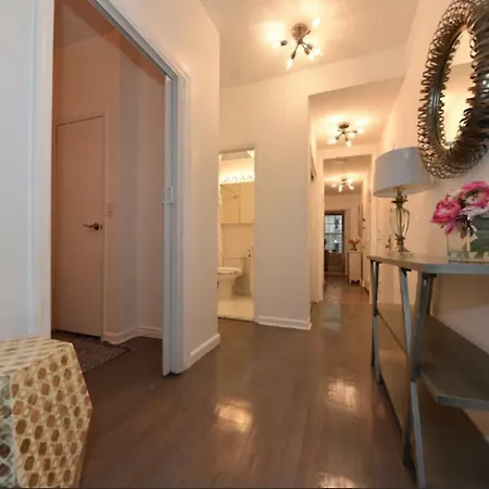 Private Rooftop -- Luxury Living In City! * New York