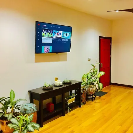 Stylish Renovated Loft Apartment! * New York