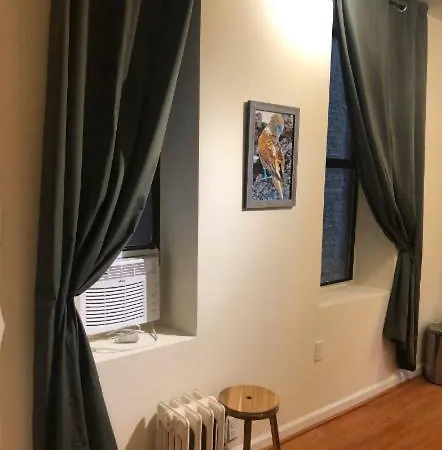 Large Comfortable 2 Blocks From Times Square *
