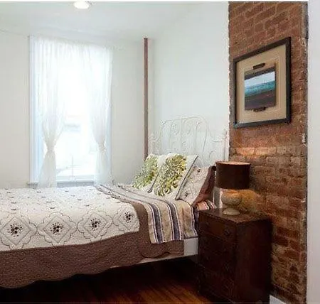Apartment Garden House 2 Subway Stops From Midtown Manhattan *