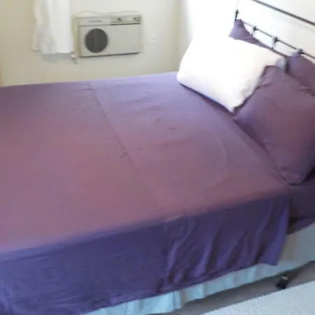 Guest house At The Water's Edge In Canarsie!