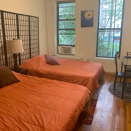 Apartment 2 Apt, Central Park Walking Distance New York