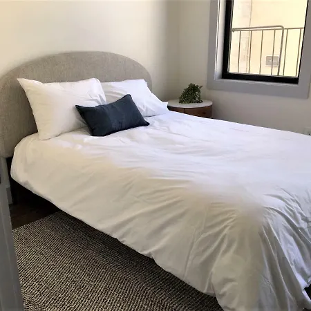 Apartment Finished Canvas Williamsburg *