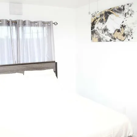 Sama-mama Apartment *