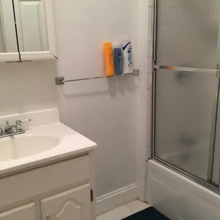 Lovely Prime Hell's Kitchen Apartment! Apartment