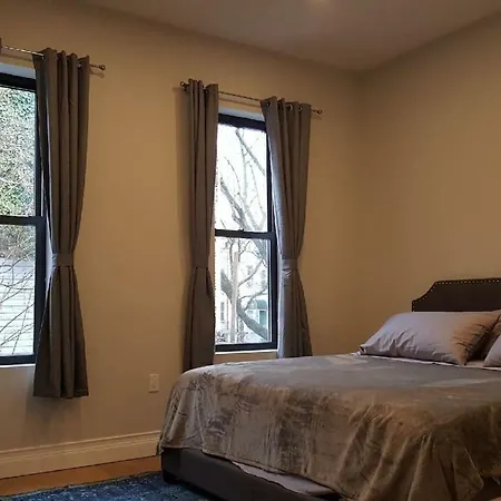 Gorgeous Bushwick Townhome * New York