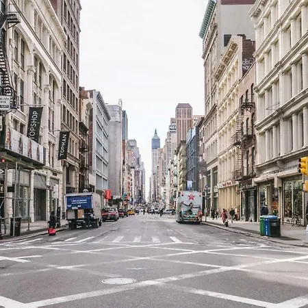 Cute Flat In The Heart Of Manhattan New York