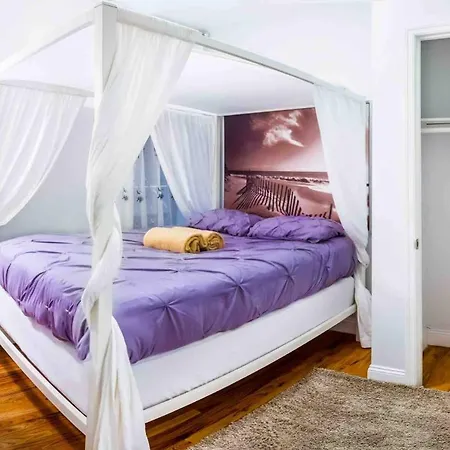 Cute Flat In The Heart Of Manhattan New York