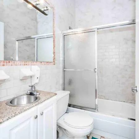 Apartment Cute Flat In The Heart Of Manhattan *
