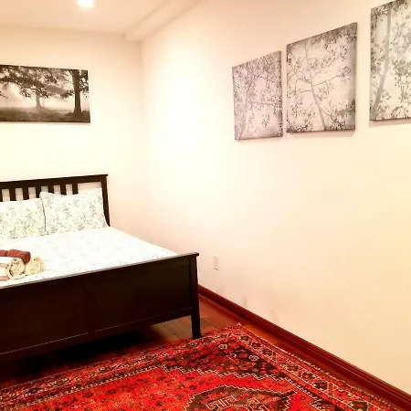 Spectacular 3 Bedroom Minutes From Central Park! Apartment *