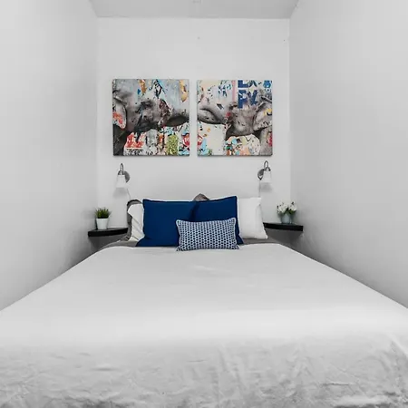 Cloverleaf - Perfectly Located Near Restaurants, Shops, & Sites New York