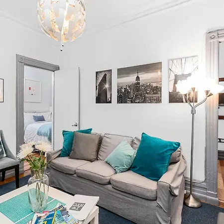Cloverleaf - Perfectly Located Near Restaurants, Shops, & Sites Apartment *