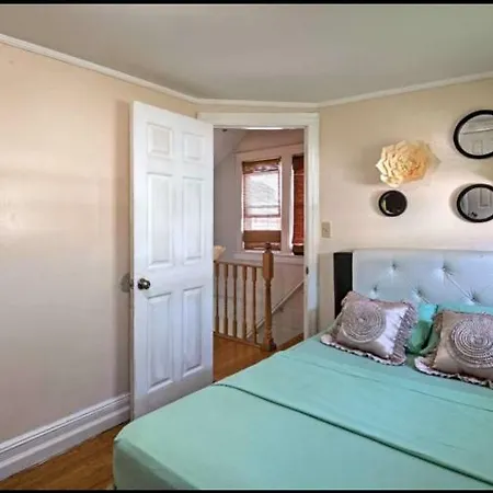 A Touch Of Elegance Apartment New York