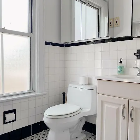 Superb Green Apt In Center Of Nyc *