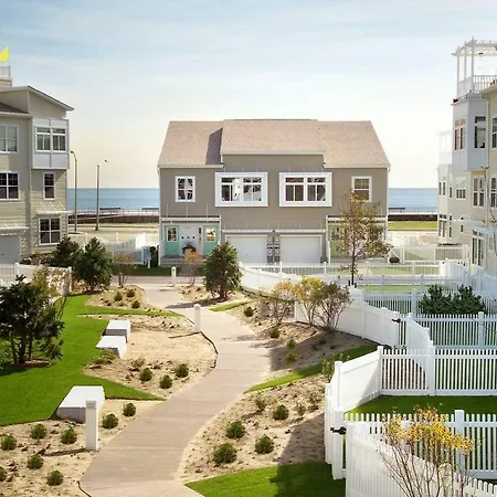 Beautiful Oceanfront 2bd Apartment, Beathtaking Views, Ferry To Nyc Apartment New York