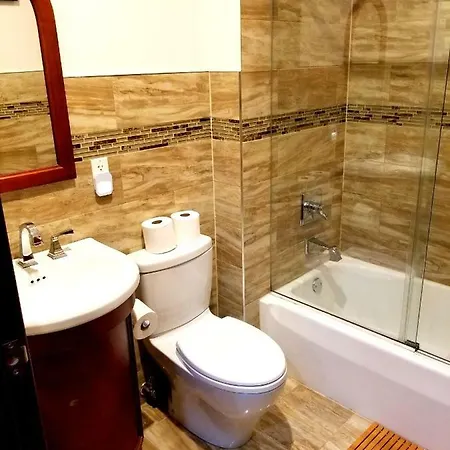 Spectacular 3 Bedroom Minutes From Central Park! *