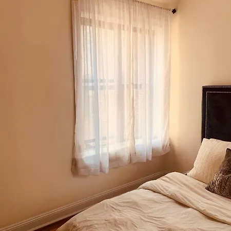 North Manhattan Homestay *