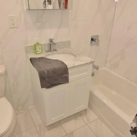 Close To Soho 2bd Apartment