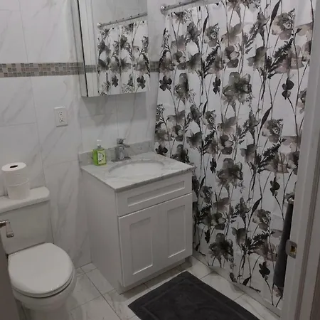 Close To Soho 2bd Apartment New York
