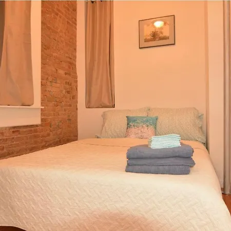 Close To Soho 2bd *