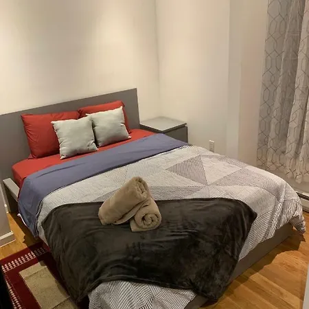 Cozy 3 Bedroom Walking Distance To Central Park Apartment New York