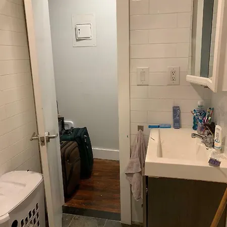 Apartment Private In Sunnyside ,21 Minutes To Times Square