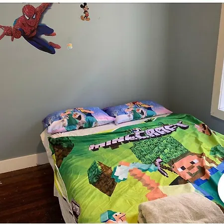 Private In Sunnyside ,21 Minutes To Times Square *