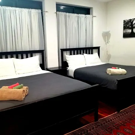 Apartment Spectacular 3 Bedroom Minutes From Central Park! *
