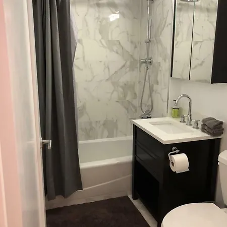 Apartment Gorgeous Two Bedroom, Two Bath West Village *
