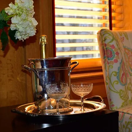 Holiday home Harlem Jazz Getaway Mansion. *