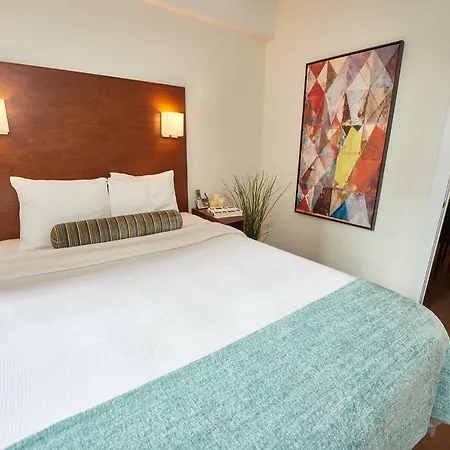 2 Bedroom In Midtown East,4c Apartment *