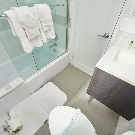 2 Bedroom In Midtown East,4c *