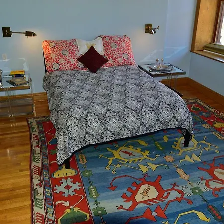 Holiday home Harlem Jazz Getaway Mansion. *