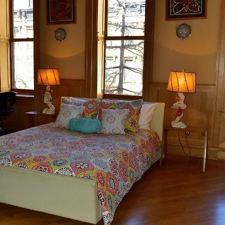 Harlem Jazz Getaway Mansion. * New York