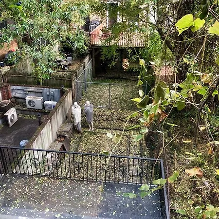 257 West 131st Street Apartment *