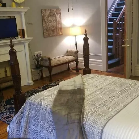 Irving Manor Guest house New York