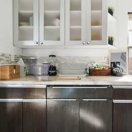 Nyc Hub Xl @ 900ft From Subway; 30 Min To Midtown Holiday home *