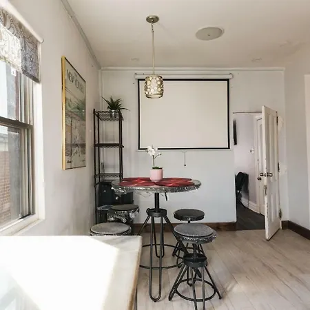 Nyc Hub Xl @ 900ft From Subway; 30 Min To Midtown * New York