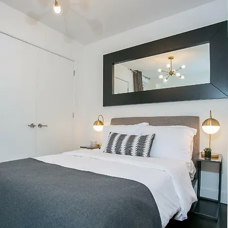 Fifth Avenue Ultra Luxurious Large 3 Bedroom - Domenico Vacca Building - Gym /doorman/elevator Apartment *