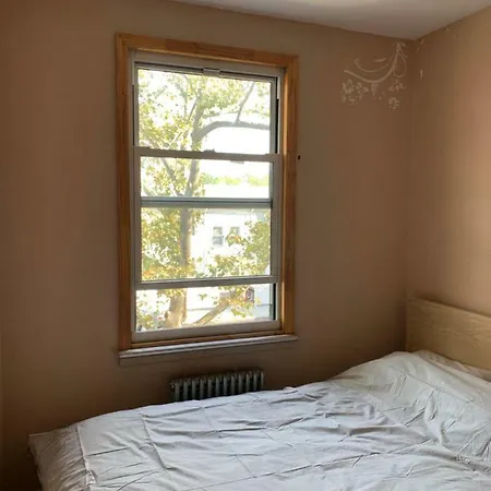 Sweet Quite Private In Gravesend.brooklyn.r#2 Guest house *
