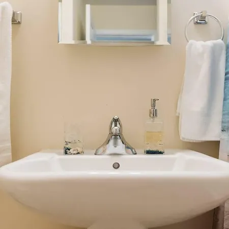 Apartment Beautiful Oceanfront 2bd Apartment, Beathtaking Views, Ferry To Nyc