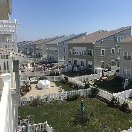 Apartment Beautiful Oceanfront 2bd Apartment, Beathtaking Views, Ferry To Nyc New York