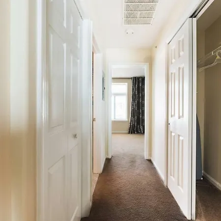 Beautiful Oceanfront 2bd Apartment, Beathtaking Views, Ferry To Nyc