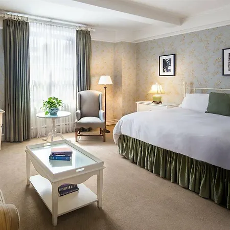 Roger Smith 3* New York