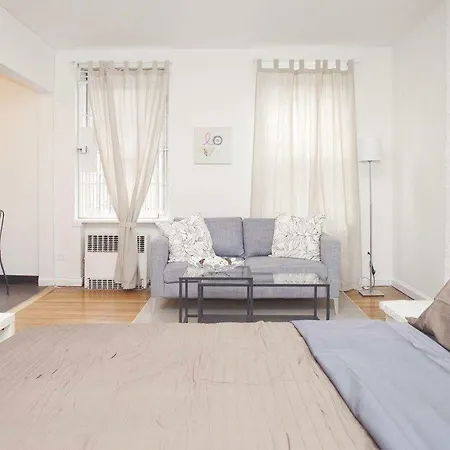 Greenpoint Exclusive 30 Day