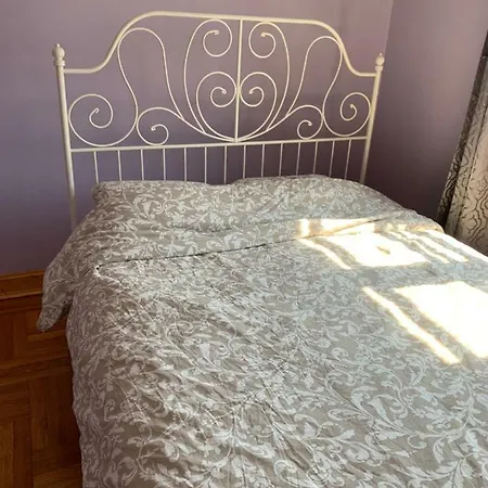 Beautiful Vintage Private In 3bdr.brooklyn. R#3 New York